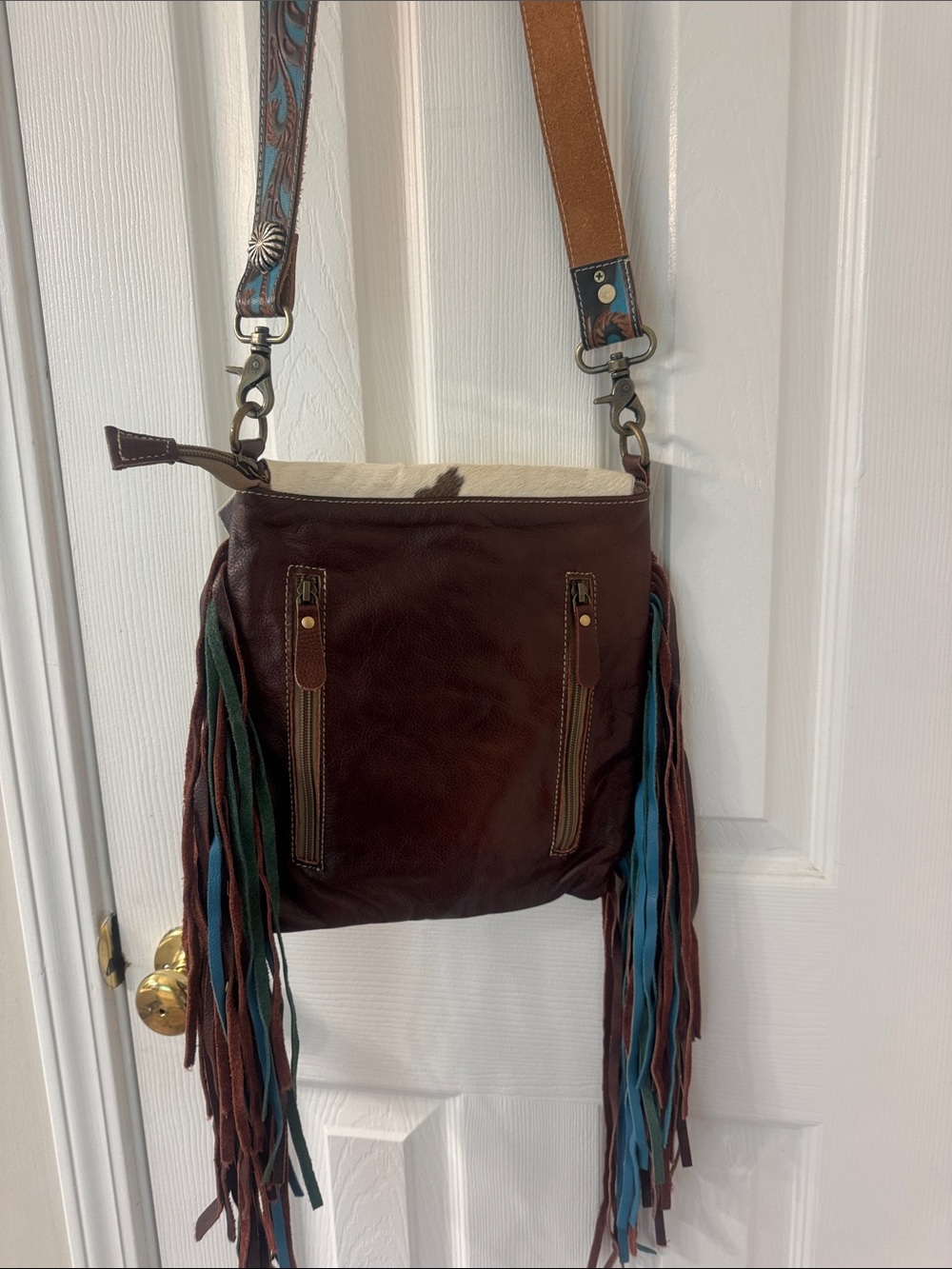 Fringe Leather Crossbody Bag with Cowhide Accent - Brown & White - Picture 4 of 5